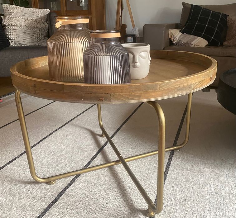 Stolik kawowy z drewna mamgo