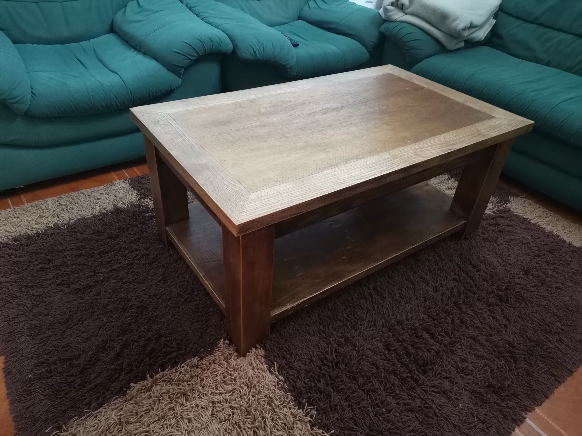 Mesa de centro em madeira