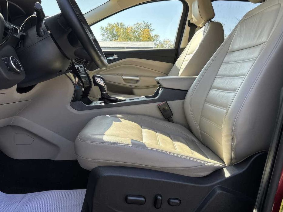 Ford Escape Titanium      2019