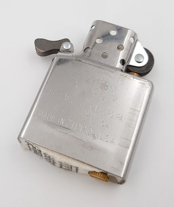 Zapalniczka kolekcjonerska benzynowa Zippo 2004