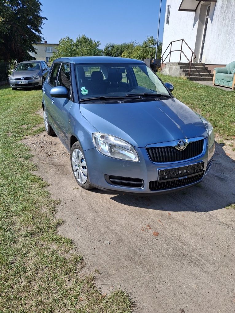 Sprzedam fabie zero rdzy 1.2 mpi sprawna klima