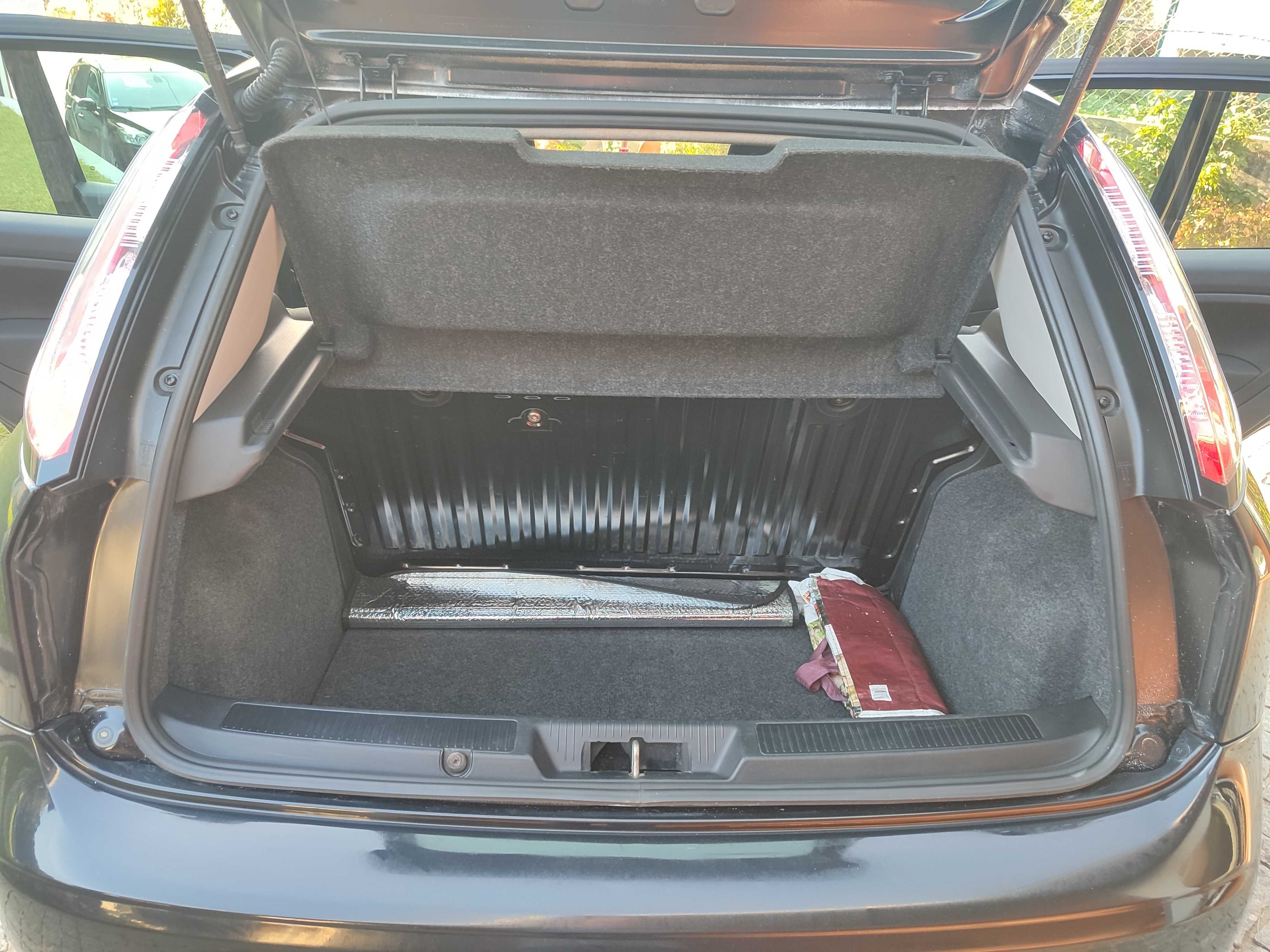 Vendo Fiat Punto 1.2 easy S&S de 2012