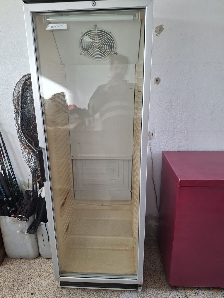 Arca vertical para garrafas