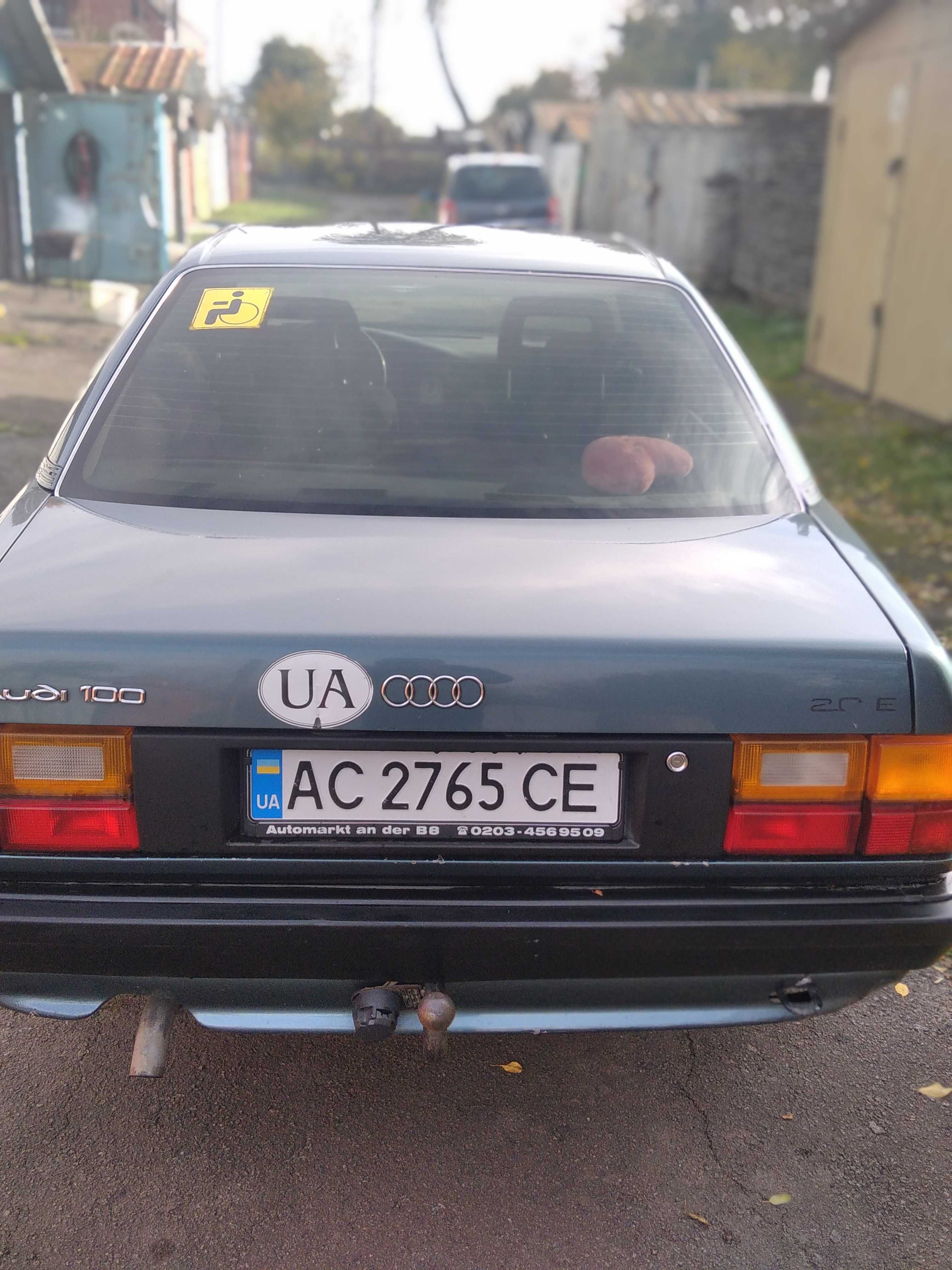 Продам Audi 100  C3