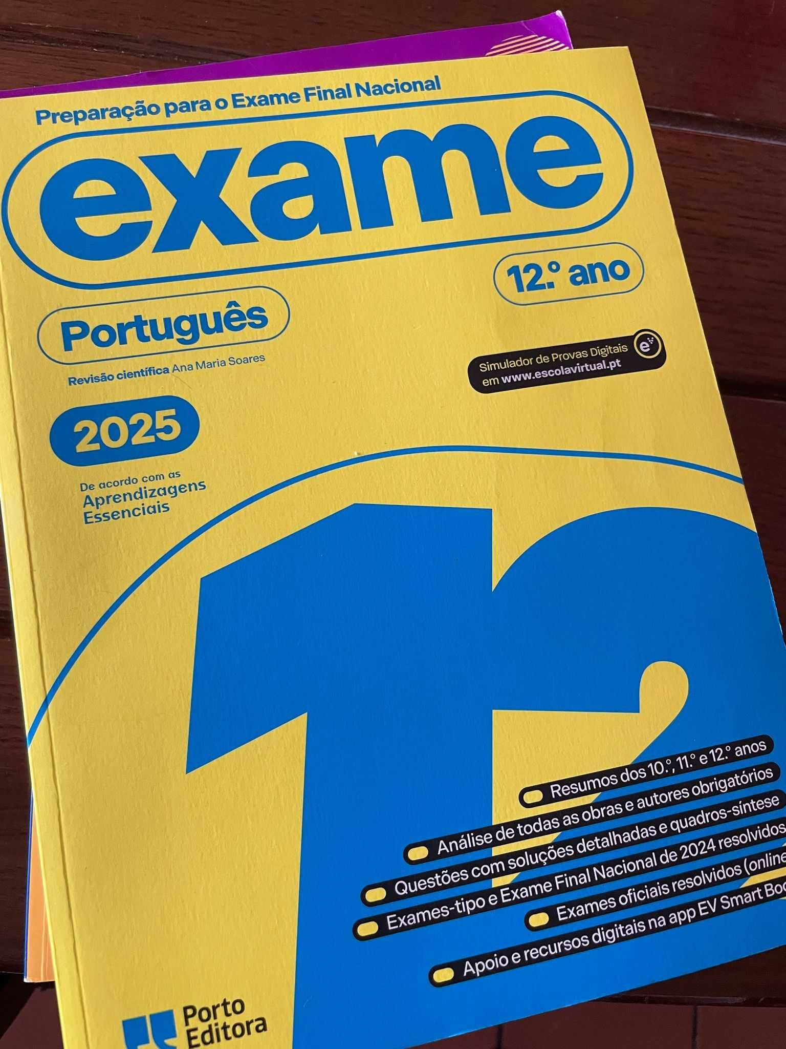 Por estrear - livro de preparação para exame de português - 2025