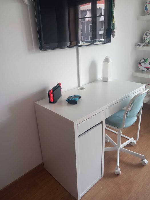 Secretaria Criança + Cadeira