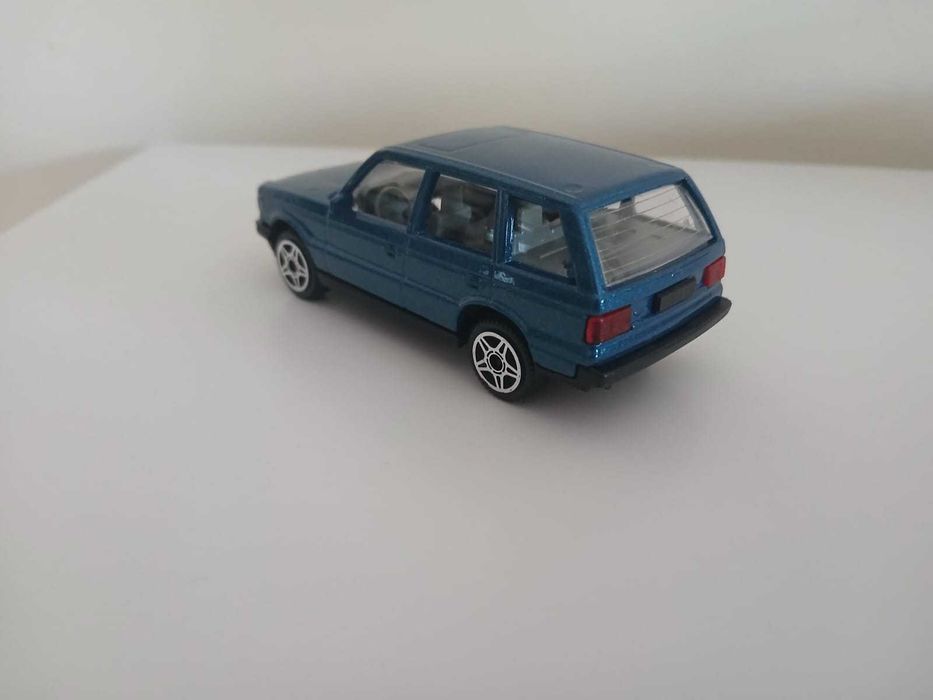 Range Rover 1/43 Burago