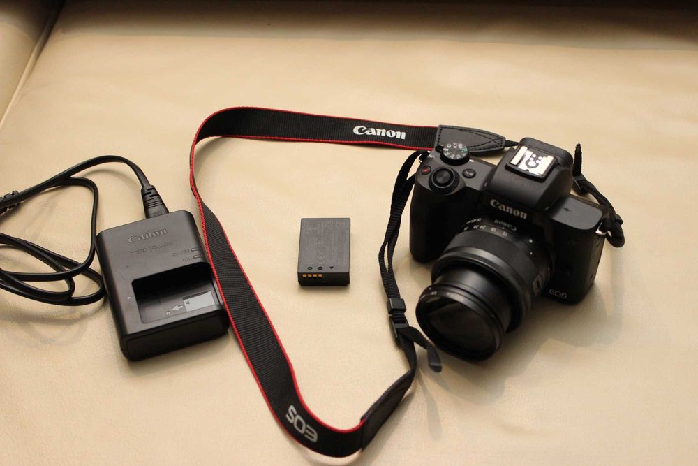Canon bezlusterkowiec EOS M50 + obiektyw 15-45