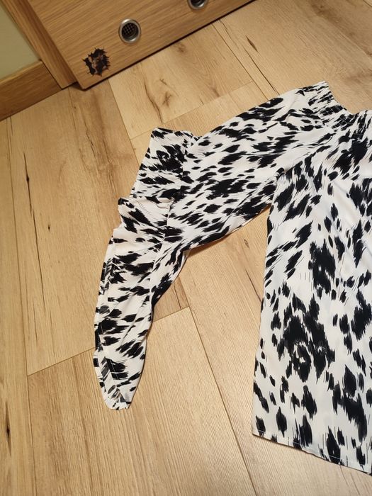 Bluzka 46/Hiszpanka -nowa