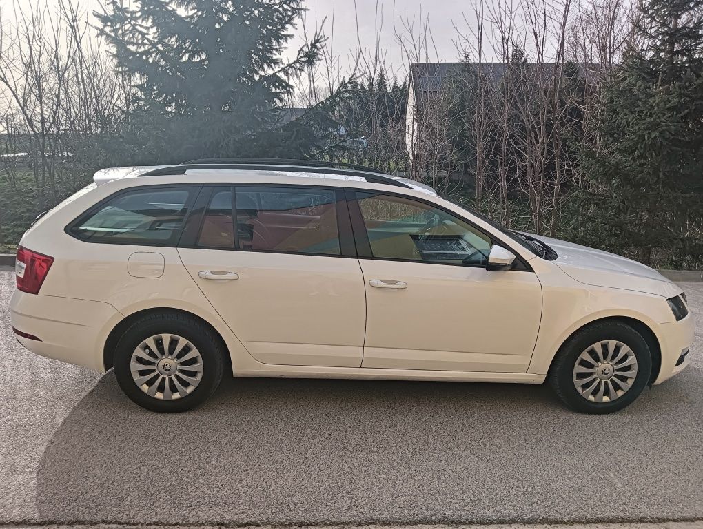 Skoda Octavia 3 lift Benzyna 6 biegów Servis Zobacz Ideał