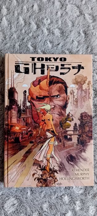 Komiks Tokyo Ghost z autografem