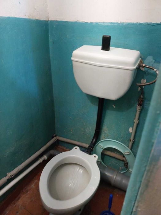 Срочно продам  комнату-студио в районе  ост.Аптека