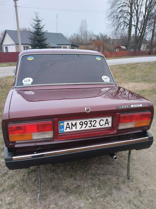 ВАЗ 2107 • Інжектор • 52 953 км • Гарний стан • Гаражне зберігання