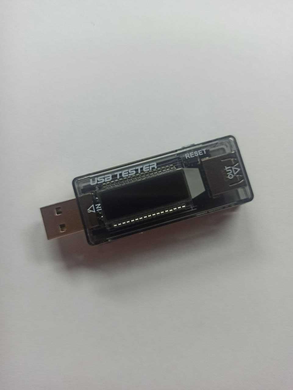 Тестер батареи USB прозрачный синий вольтметр.