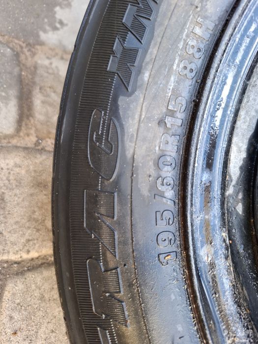 Колесо ,запаска ,резина на Kia 195/60 R 15