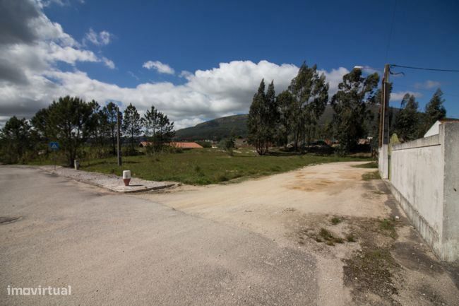 Terreno p/ moradia, para venda, Alenquer - Abrigada e Cabanas de To...