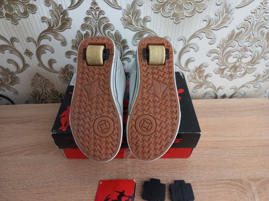 Хилисы HEELYS кроссовки-роликовые р-р33, см20