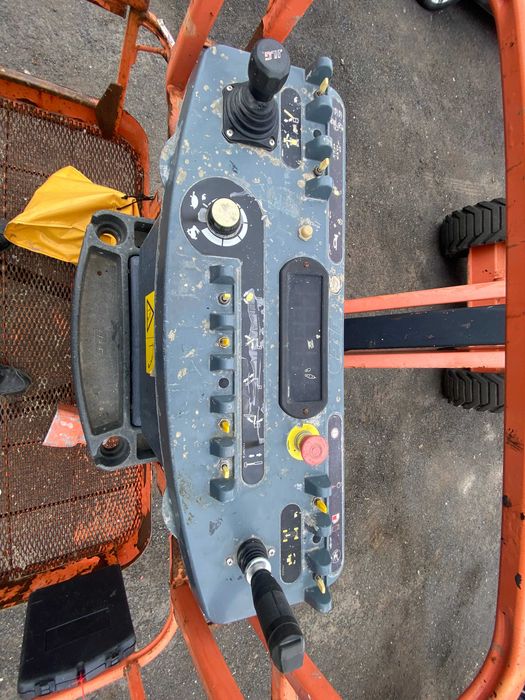 Podnośnik koszowy przegubowo teleskopowy zwyżka JLG 450AJ / 16M /2012r