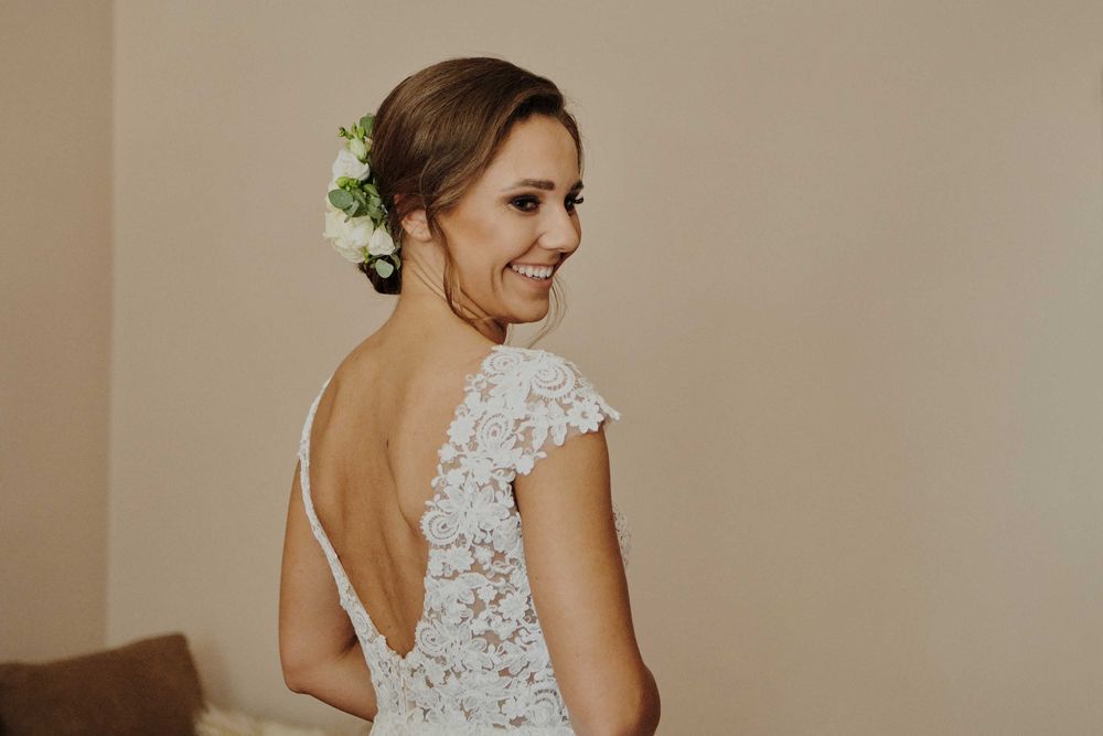 Suknia ślubna rozmiar S stan idealny + welon + pokrowiec+ wieszak