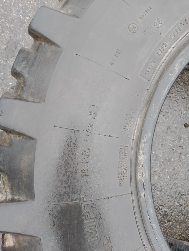 12.5R20  Uniroyal monoply T9 MPT Radial