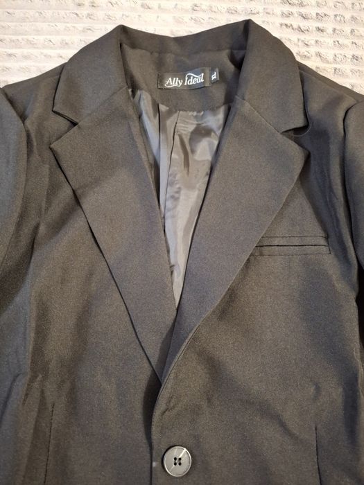 Чорний класичний піджак, новий