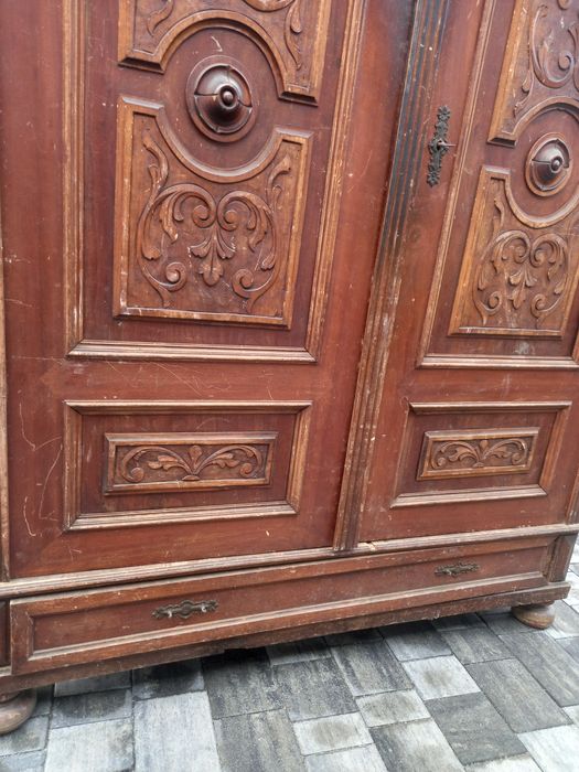 Zabytkowa 100 letnia szafa  antyk   do renowacji - obniżyłem cenę