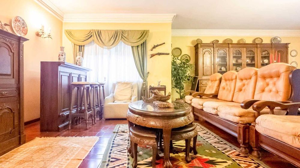 Moradia T4 Centro Penafiel