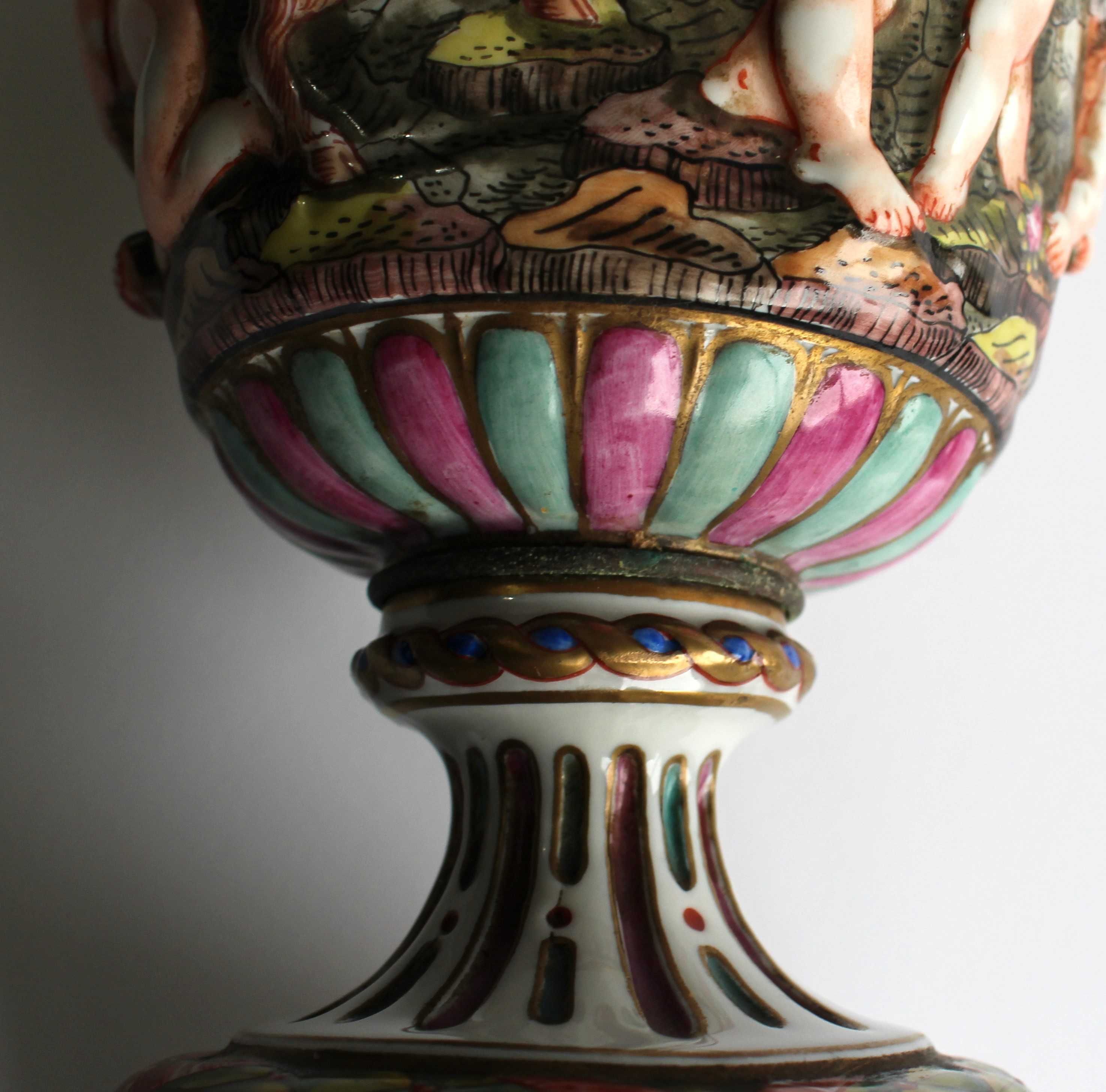 Itália, CAPODIMONTE, grande jarra vintage porcelana pintada à mão