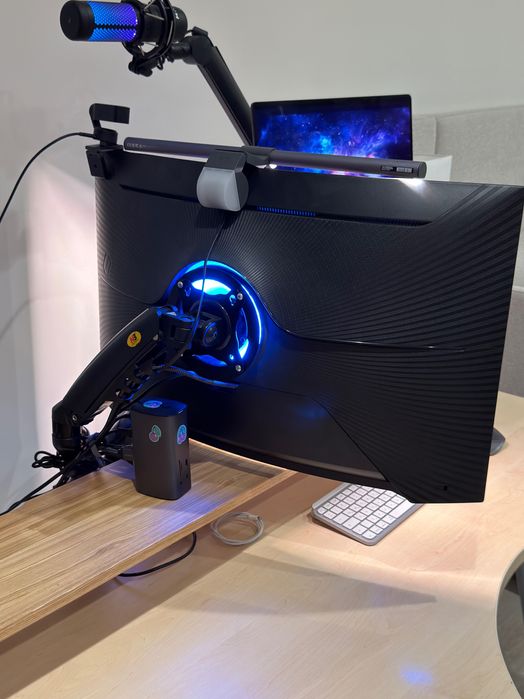 Samsung Odyssey G7 32” QHD 240Hz — як новий, з коробкою