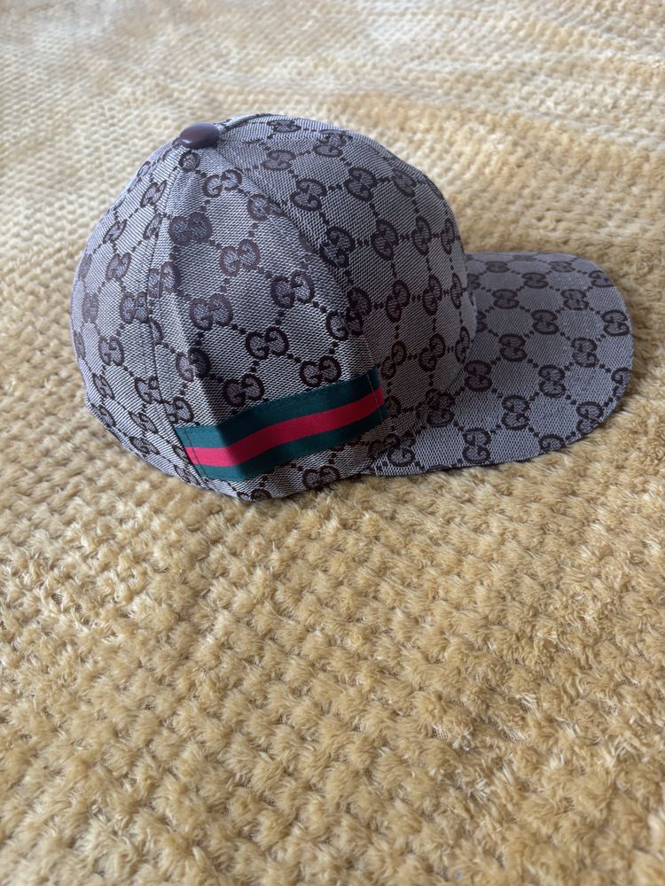 Chapeu Gucci novo