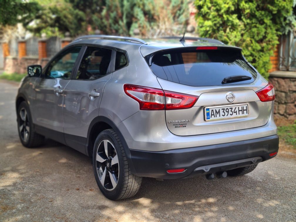 Nissan Qashqai 1.6dci панорама,автомат