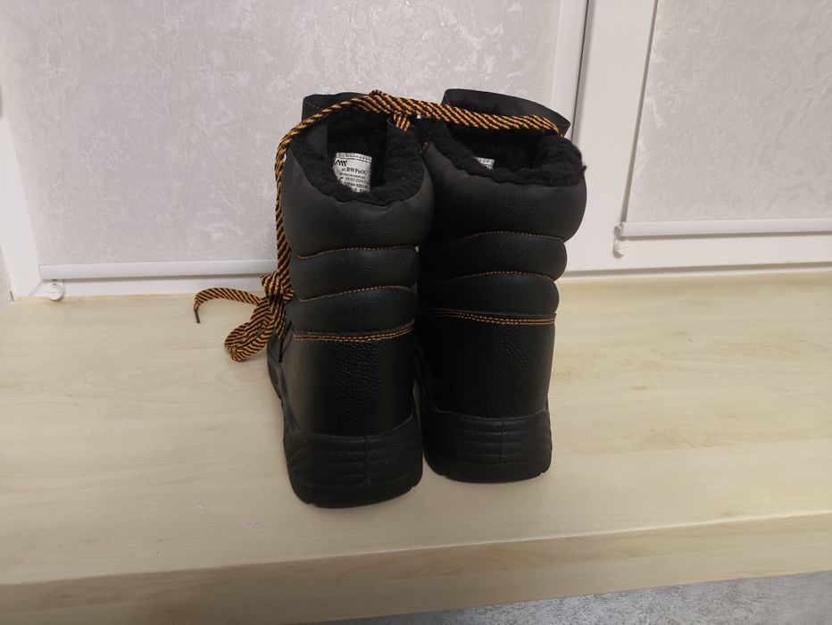 Чоловічі зимові робочі берці