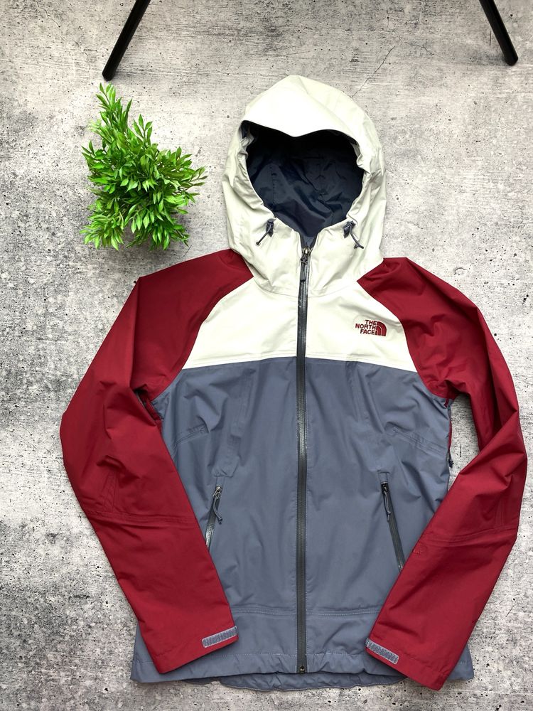 Женская куртка The North Face Stratos Waterproof jacket