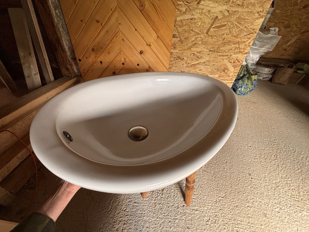 Umywalka ceramiczna + syfon