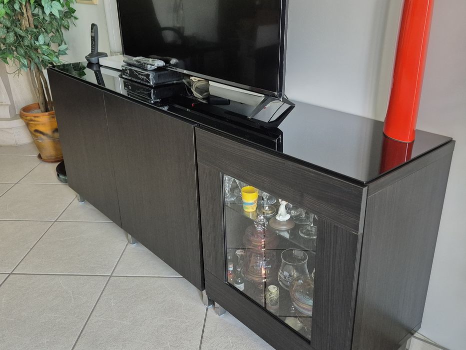 Móvel sala e vidro Ikea como novo