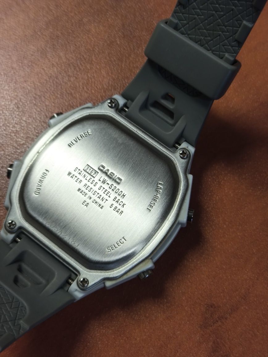 Zegarek Casio Sport Tough Solar