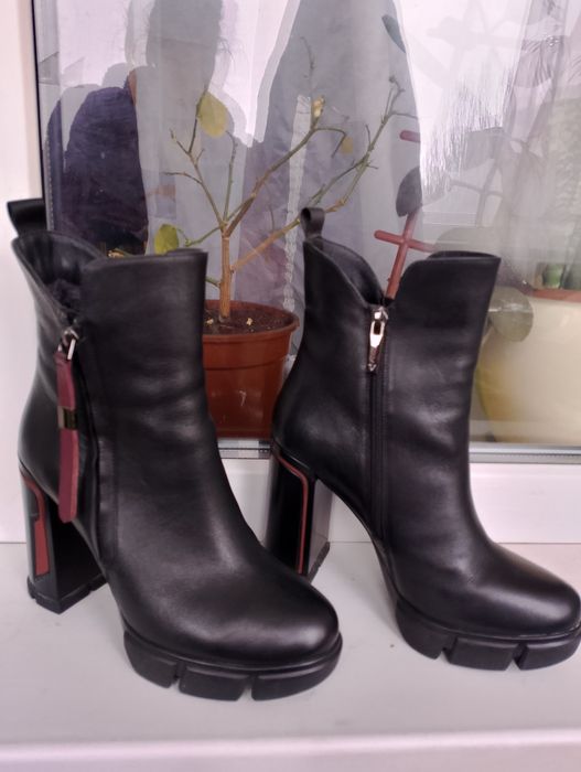 Кожаные батильйоны Vitto Rossi