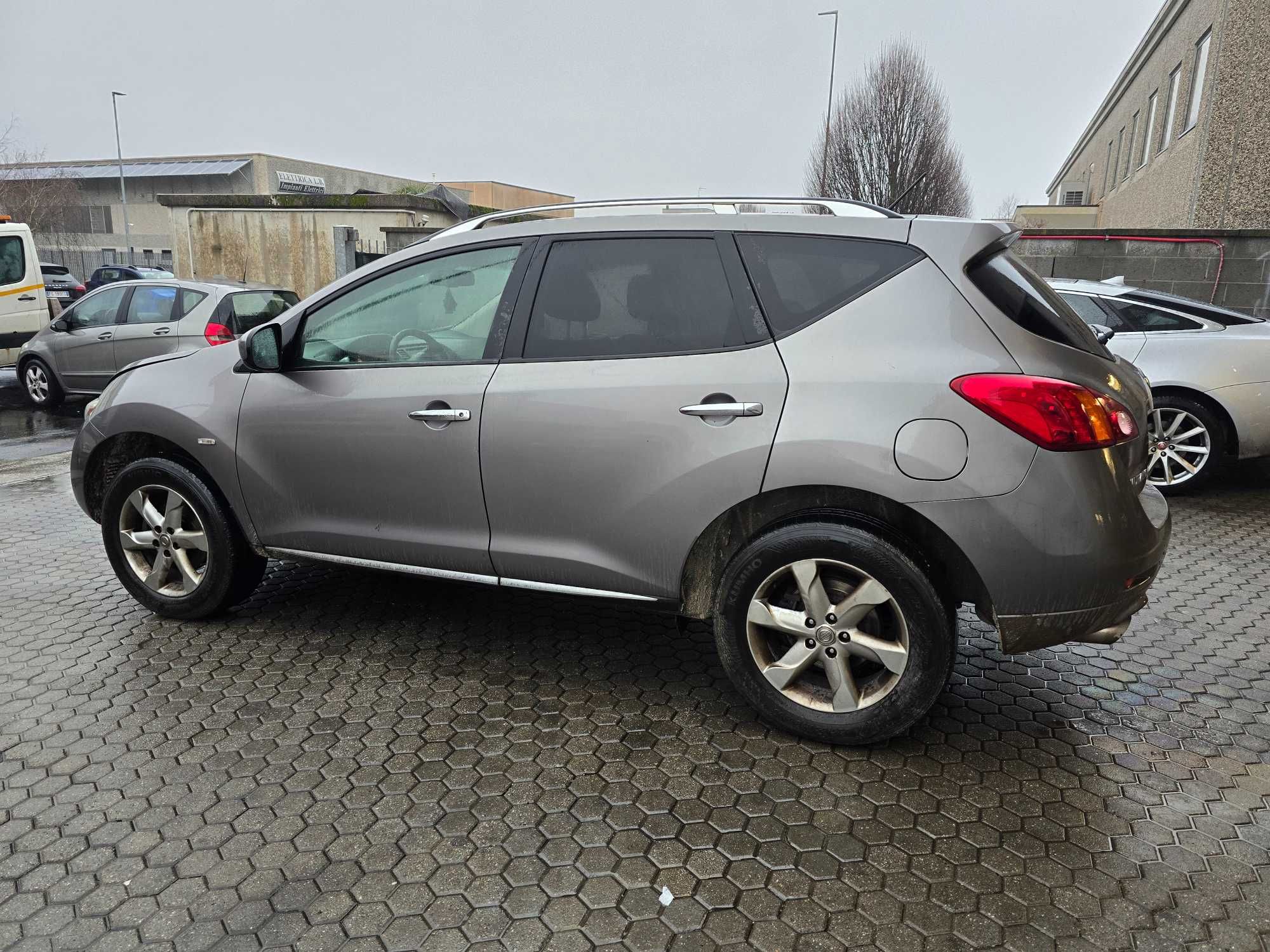 Nissan murano  3.5 Gaz  Posiadam inne auta z włoch  całe  i uszkodzone
