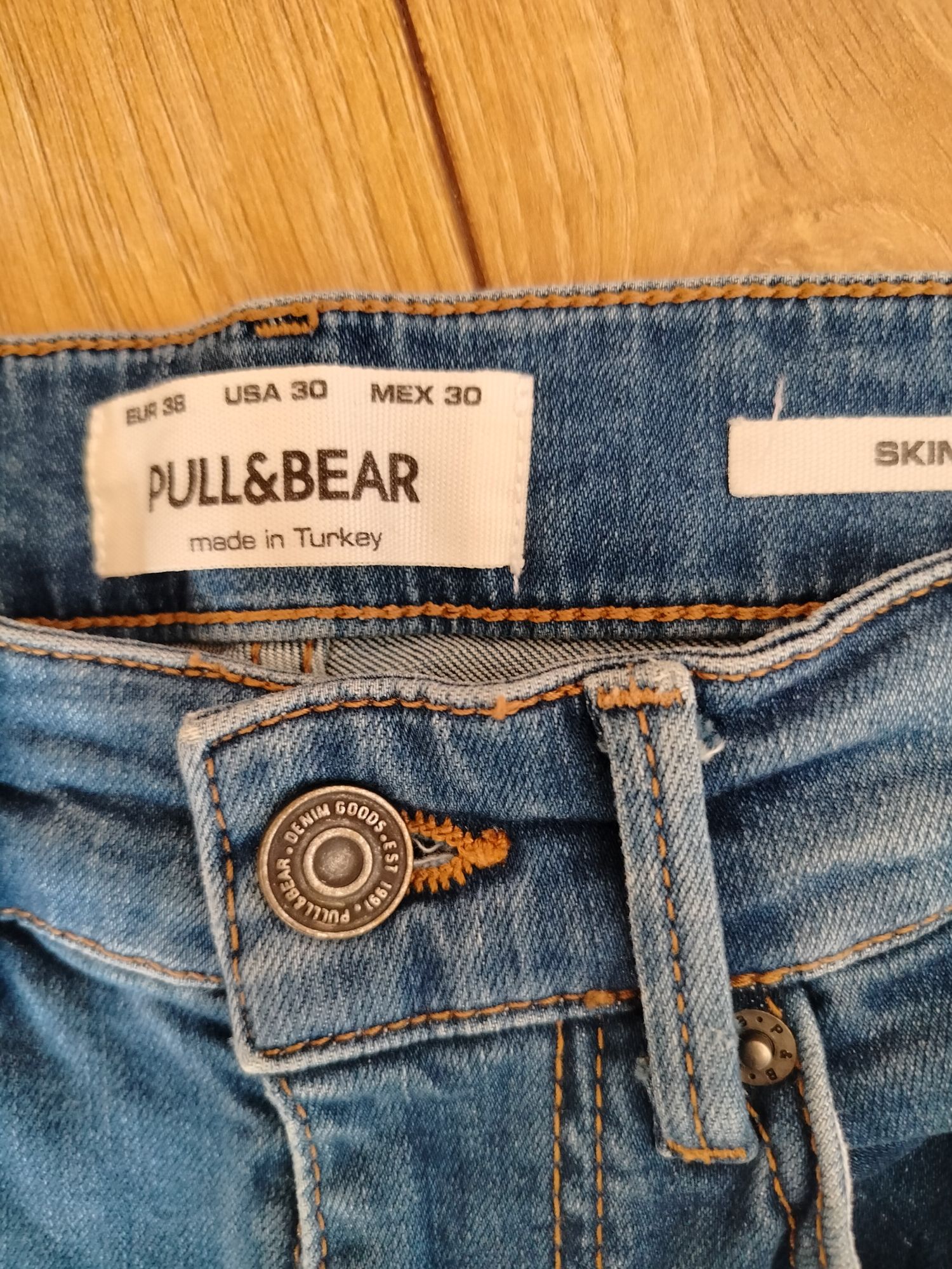 Spodnie pull&bear