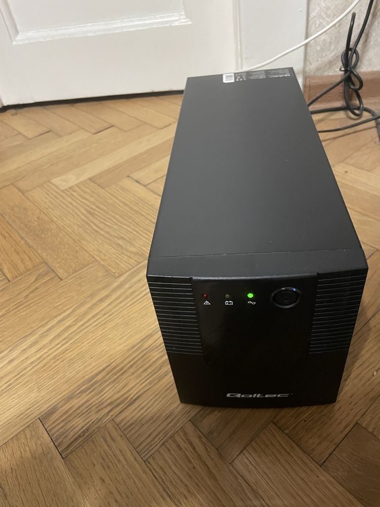 UPS,дбж, безперебійник Qoltec на 720 watt 1200va
