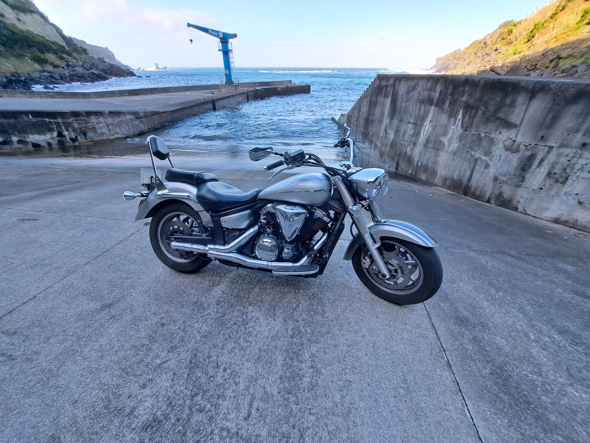 Yamaha xvs midnight star 1300