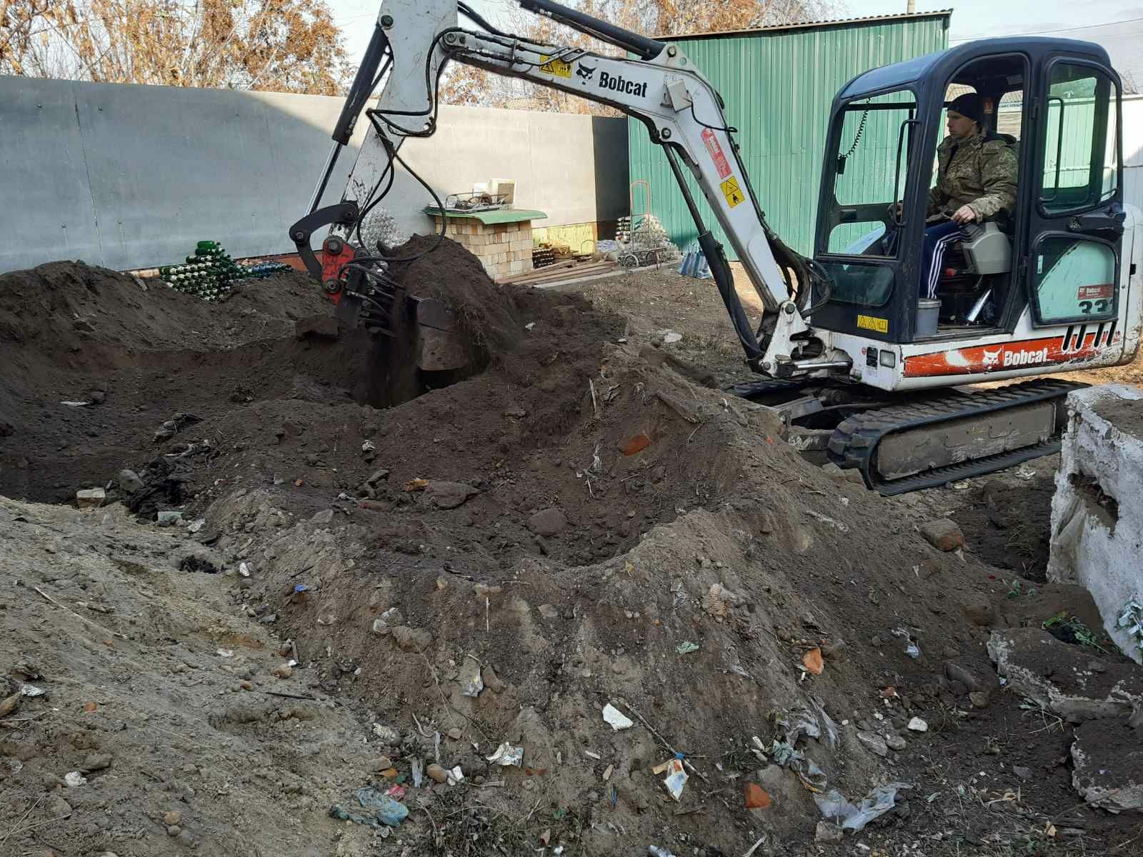 Послуги гусеничного трактора єкскаватор