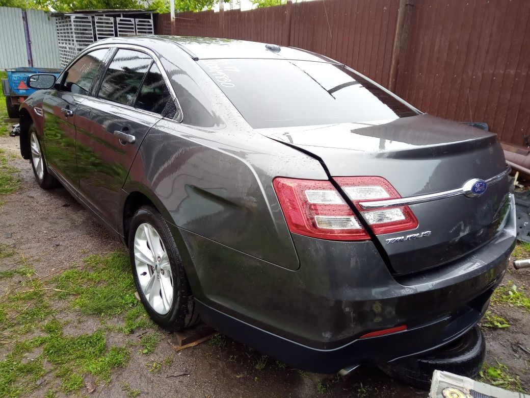 Зеркало боковое правое Ford Taurus 2012-2019 г. в.