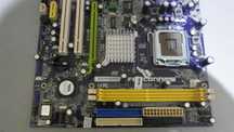 Материнская плата FOXCONN   N15235