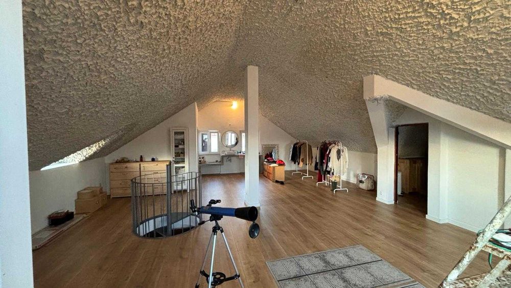 Moradia isolada T5 Charneca Caparica c exc. áreas