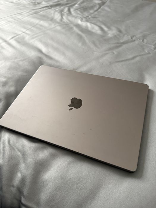 2021 Macbook Pro 16” | M1 Max |  32GB RAM | 512GB SSD