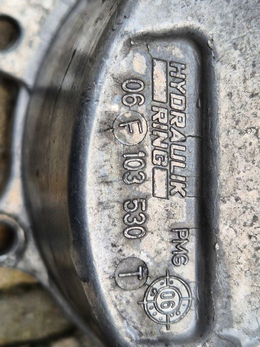 vw audi a4 b7 a6  obudowa rozrządu wariatora zawór faz wakum 2.0 TFSI