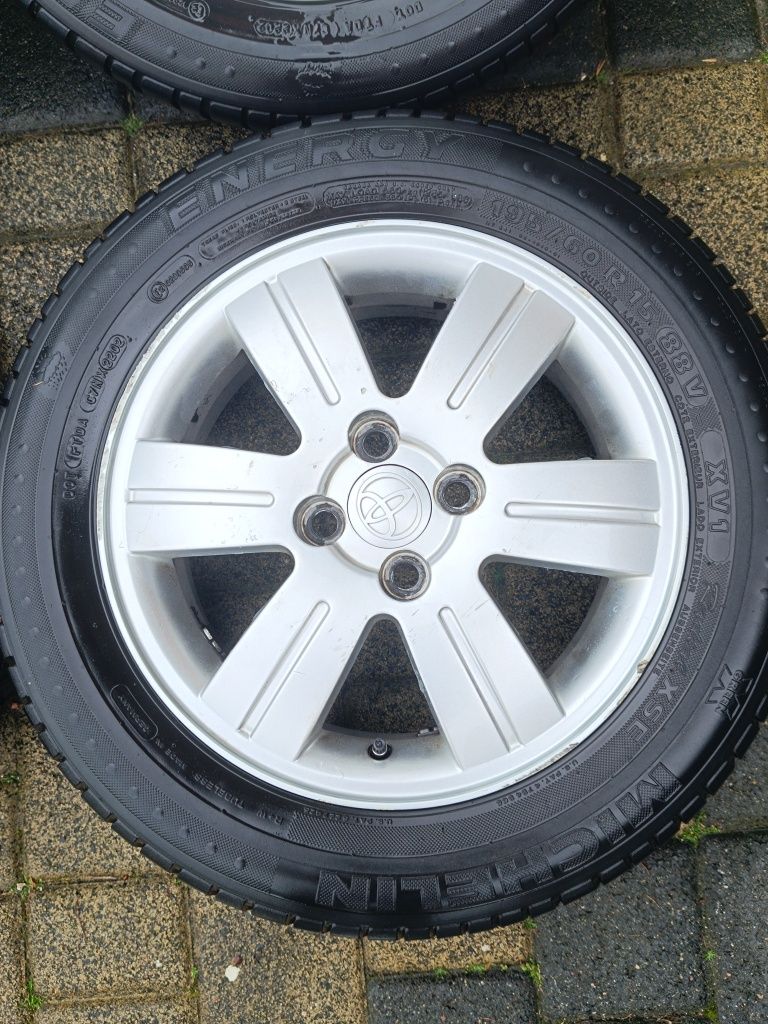 Felgi aluminiowe 15" Toyota Corolla 6JX15 ET 45