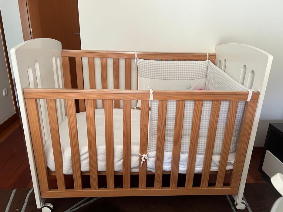 Vende-se Cama para bébé
