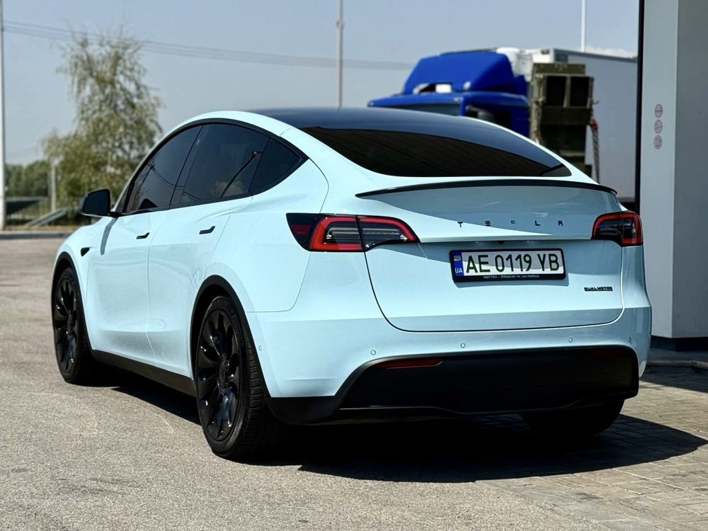 Продам Tesla Y Performance